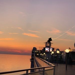 Meet your Posher, Jenny